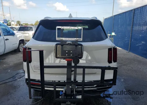 2023 Kia Sorento S z USA, uszkodzony, nr VIN 5XYRL4LC9PG246156